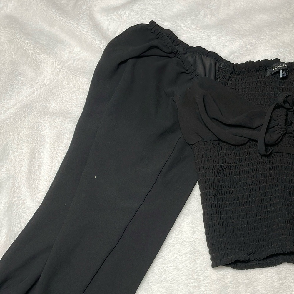 Love Tree Black Smocked Blouse - Picture 5 of 6